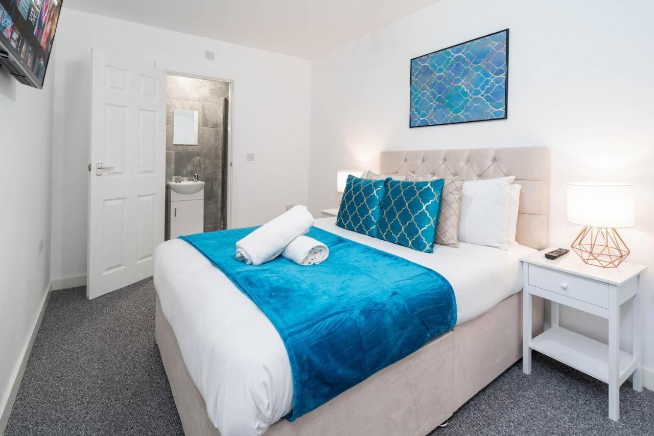 Two Bedroom Apartment - En Suites - Smart Tv'S - Wifi - Netflix - Bearwood Birmingam Exterior foto